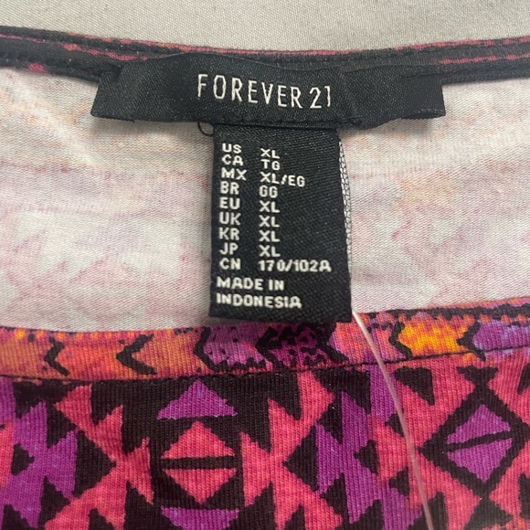 Colorful forever 21 crop top with cap sleeves - Picture 3 of 4